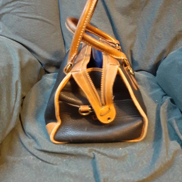 Pre-owned D&B bag & wallet - Picture 16 of 16